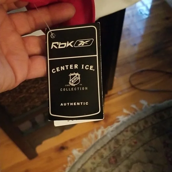 Men's throwback hockey Calvary flames jersey - Picture 5 of 5